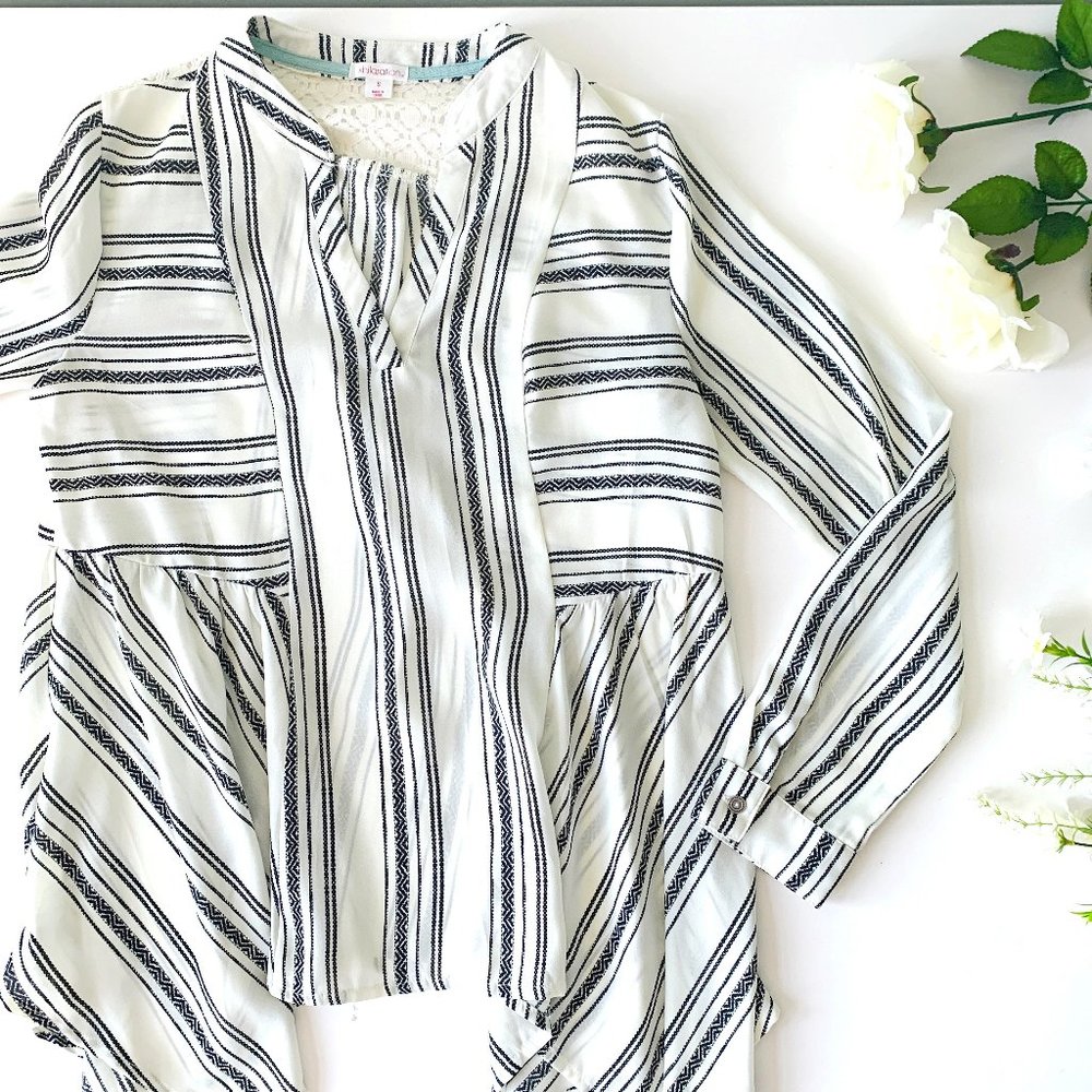 Xhilaration Striped Top with Flowy Sharkbite Hem